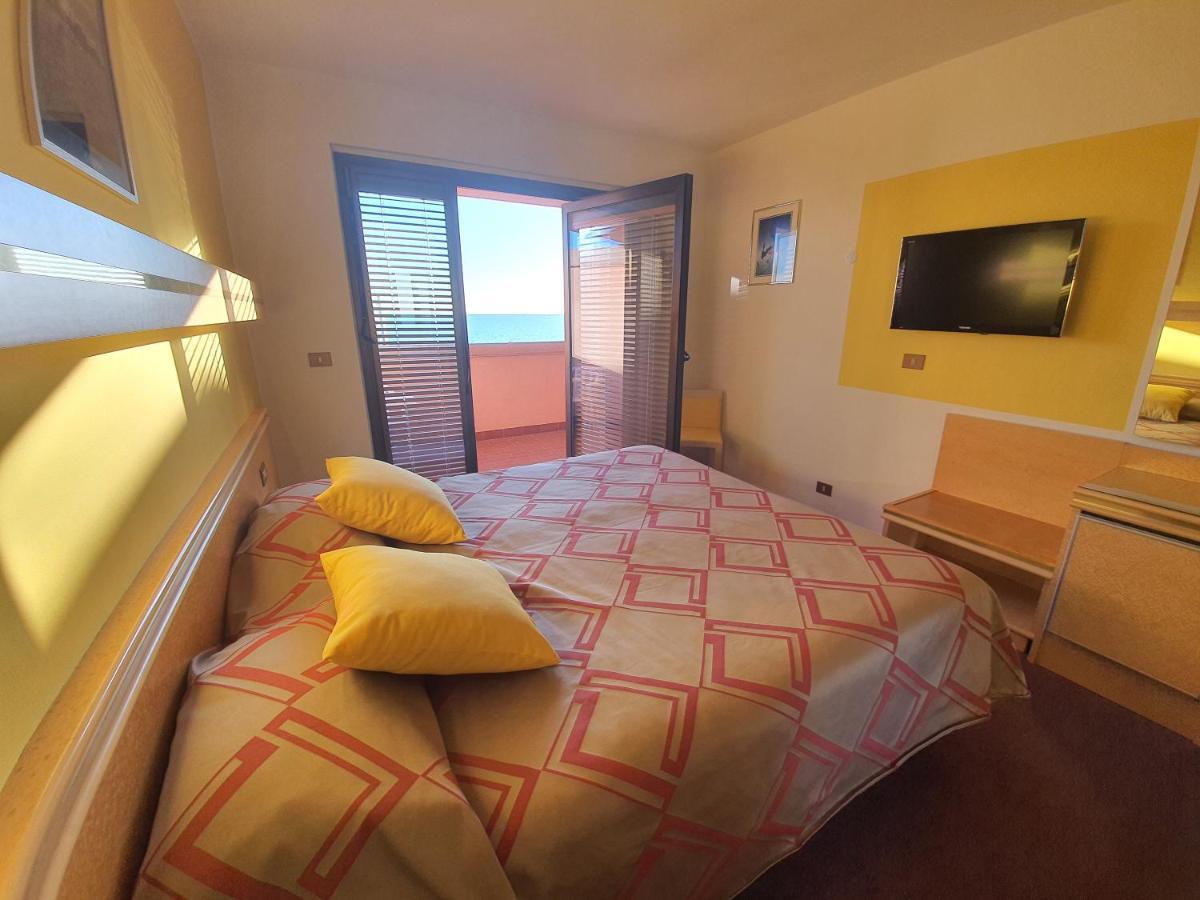 Hotel Antares Grado Eksteriør billede