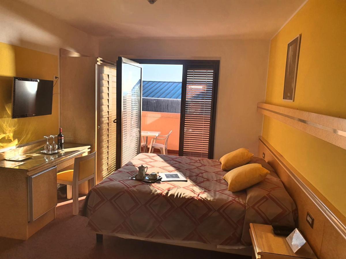 Hotel Antares Grado Eksteriør billede