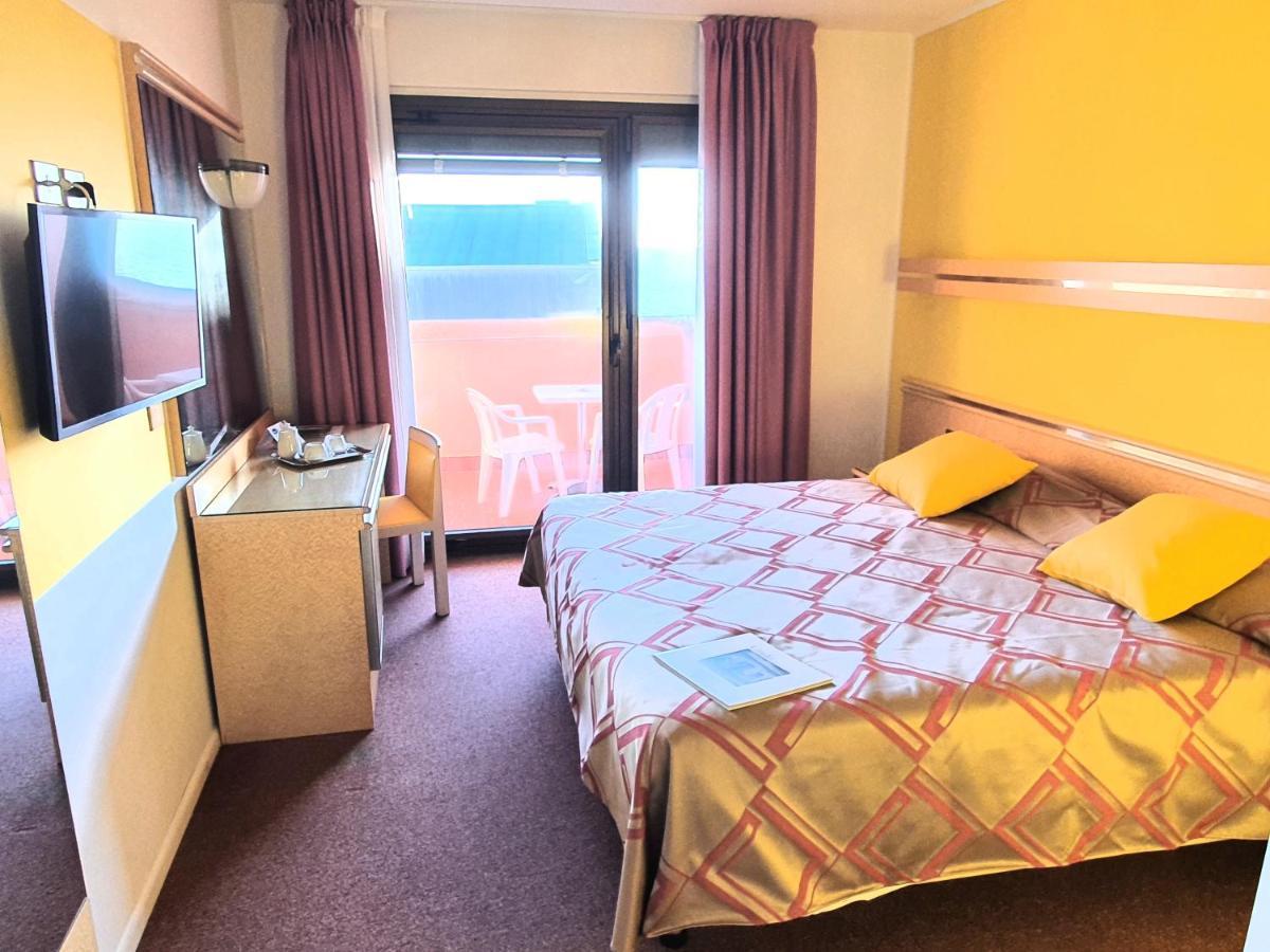 Hotel Antares Grado Eksteriør billede